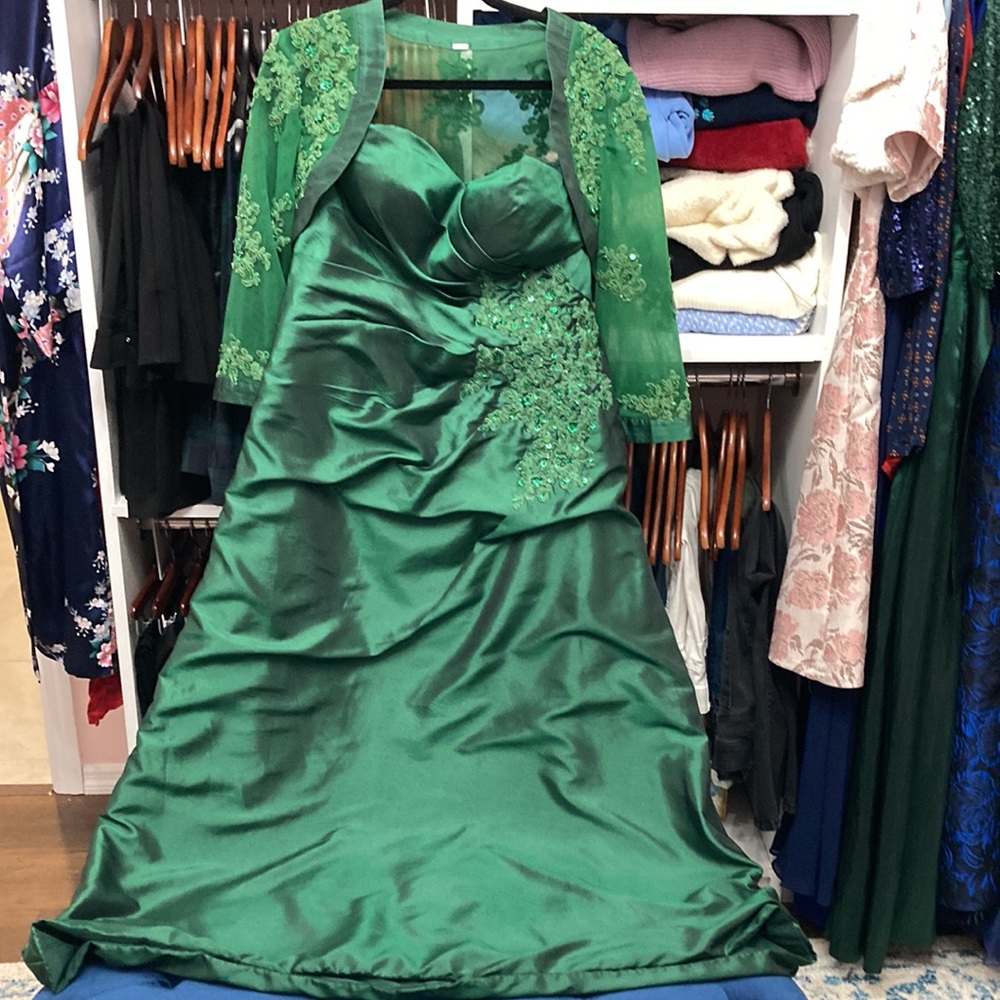JJs House Emerald Green Taffeta Gown with Bolero - w/Beading 16